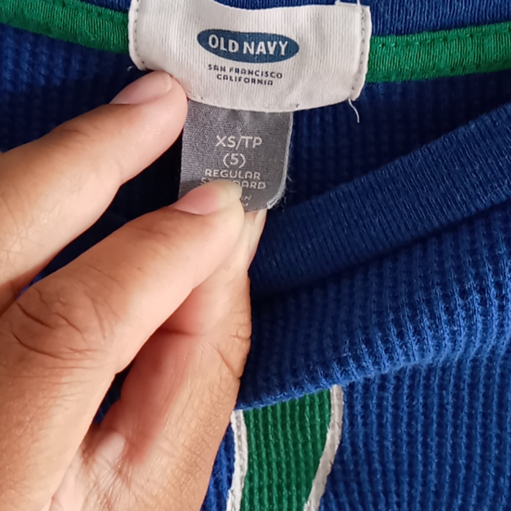 Boys old navy thermal top size xs(5) - Picture 2 of 3